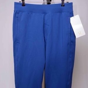 Lululemon men's NWT Kung Fu gym pants sz M